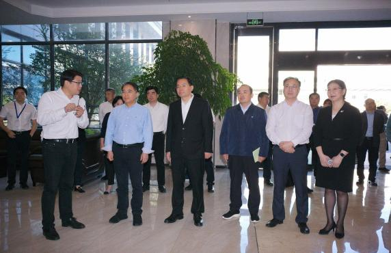謀創(chuàng)新，共發(fā)展丨住錫省政協(xié)委員視察公司創(chuàng)新工作